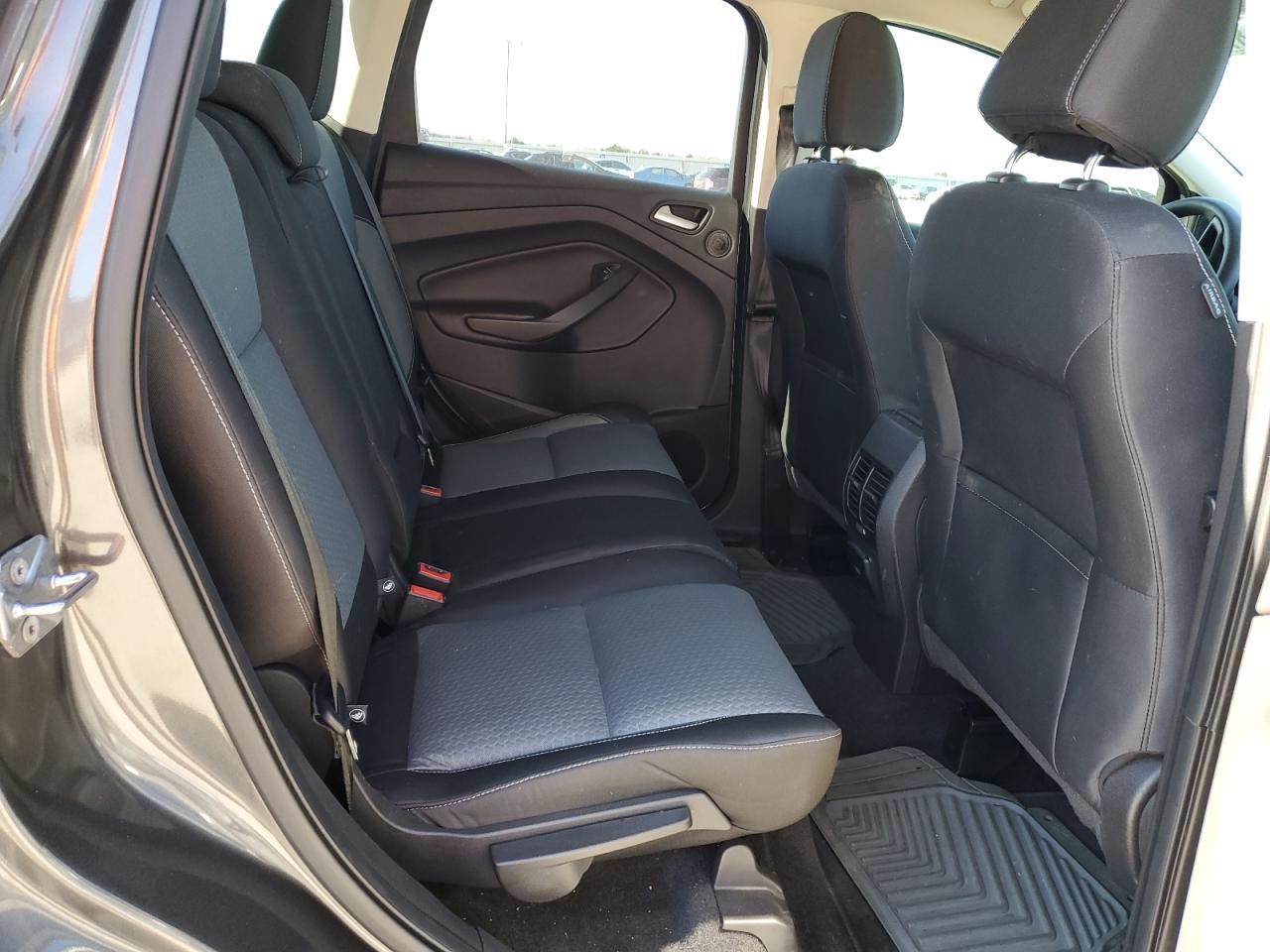2017 Ford Escape - Image 11