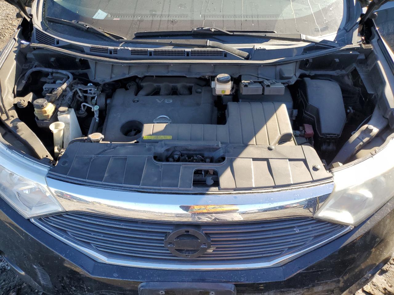 2014 Nissan Quest - Image 14