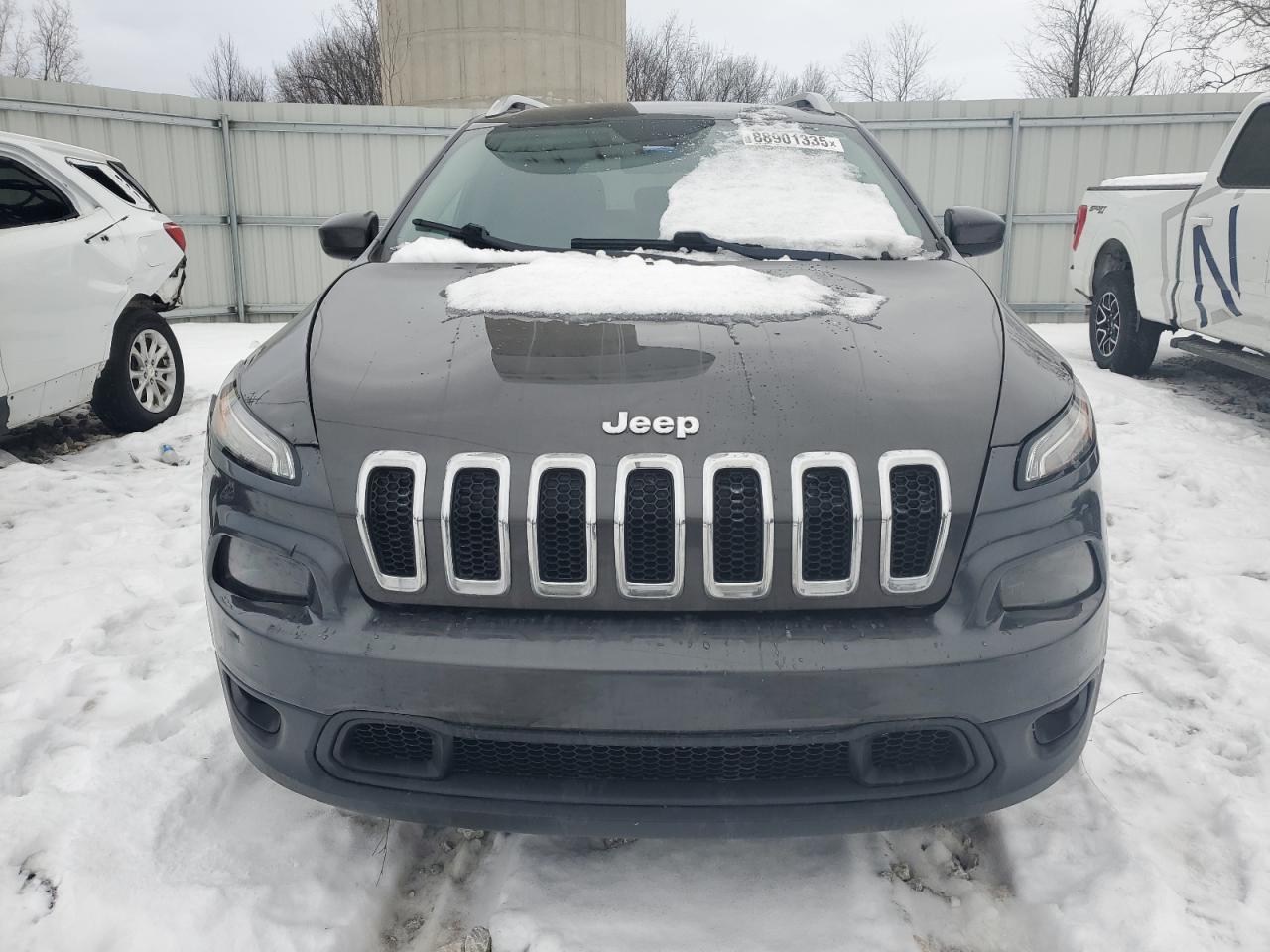 2014 Jeep Grand Cherokee - Image 5