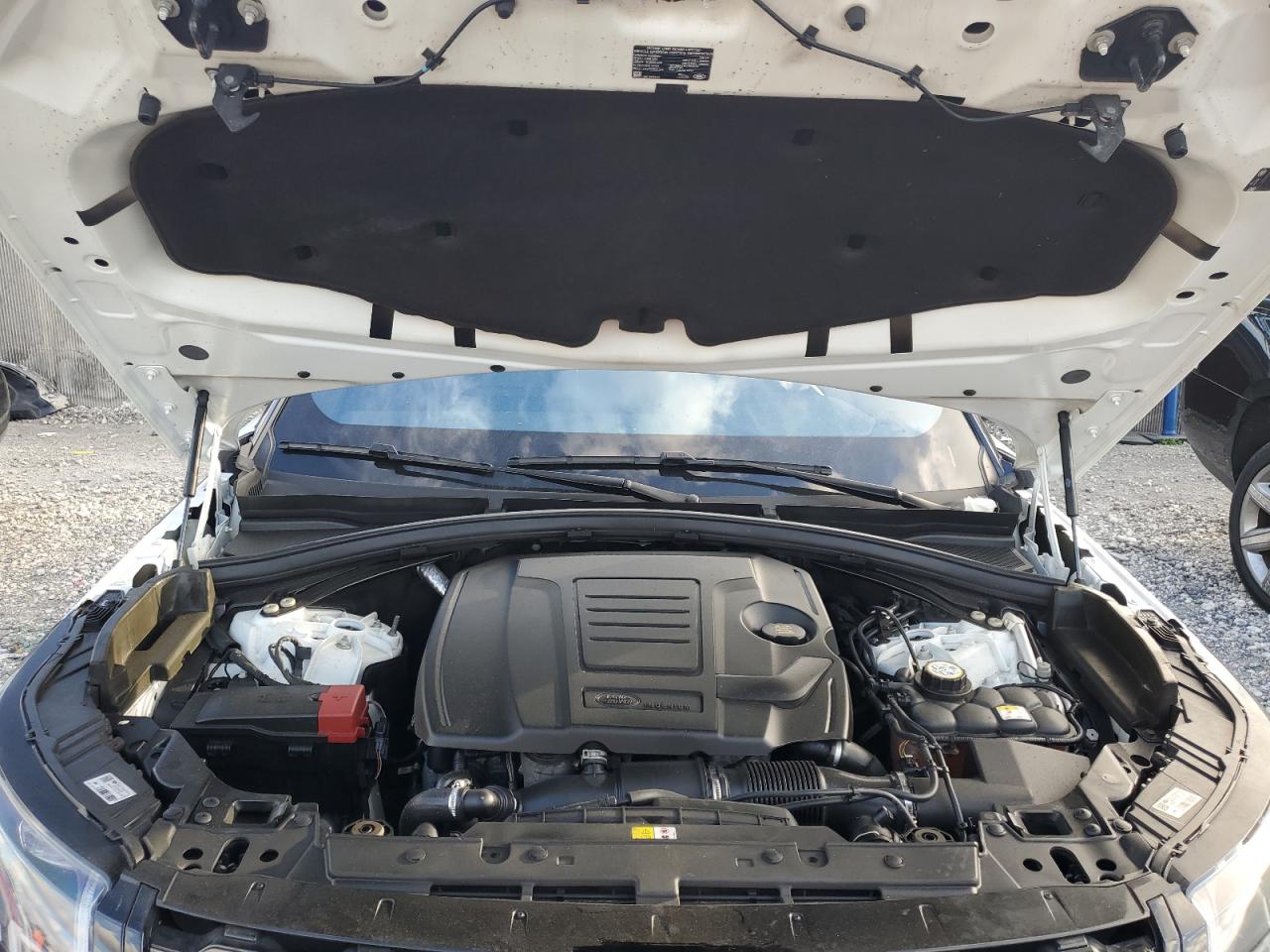 2020 Land Rover Range Rover - Image 11