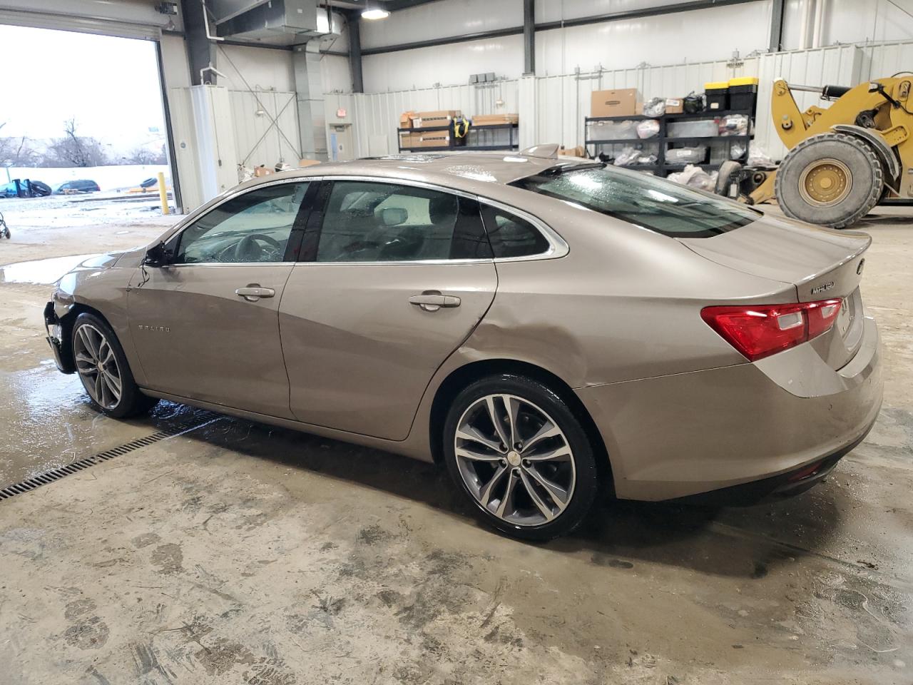 2023 Chevrolet Malibu - Image 2
