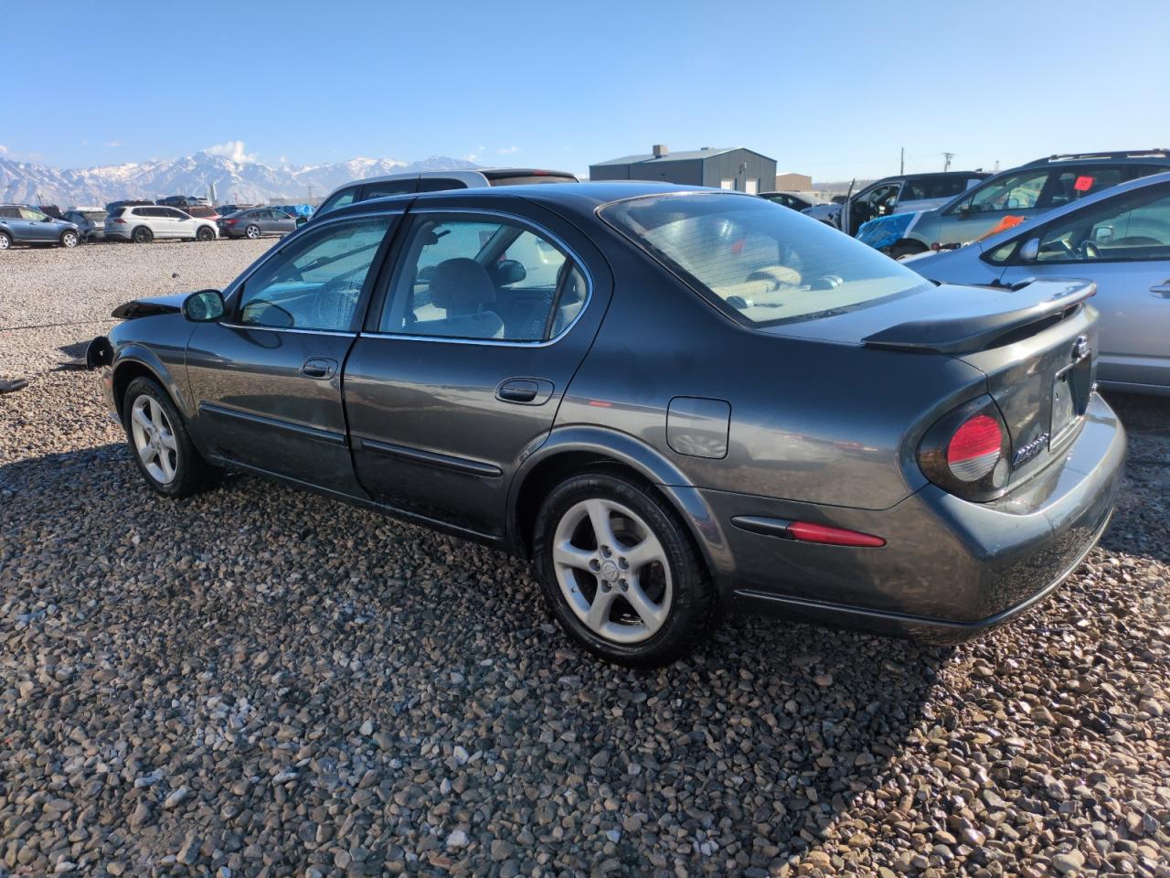 2001 Nissan Maxima - Image 2