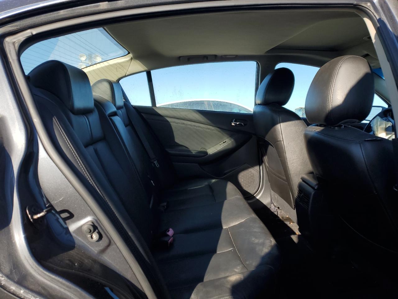 2009 Nissan Altima - Image 10