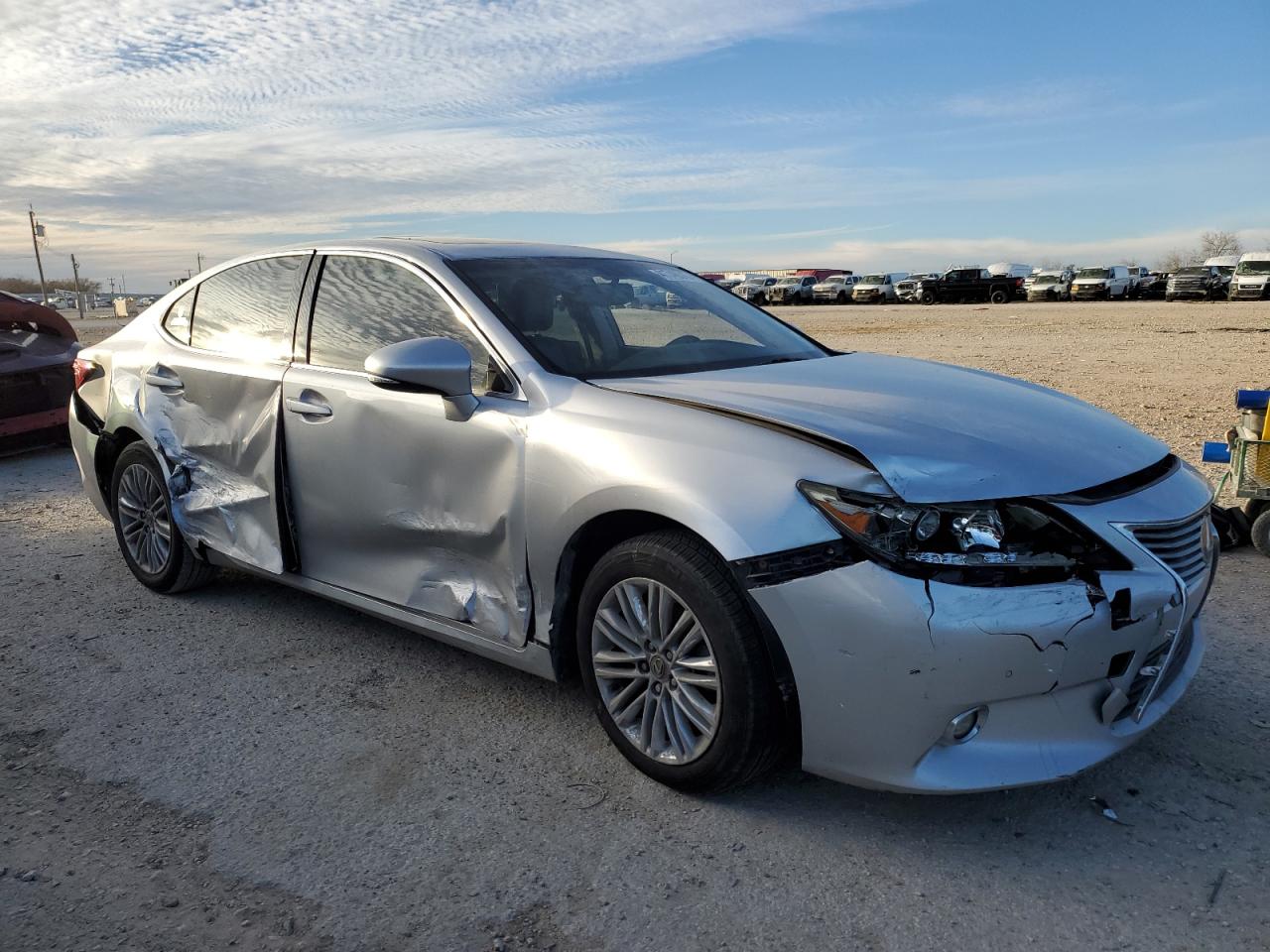 2014 Lexus ES - Image 4