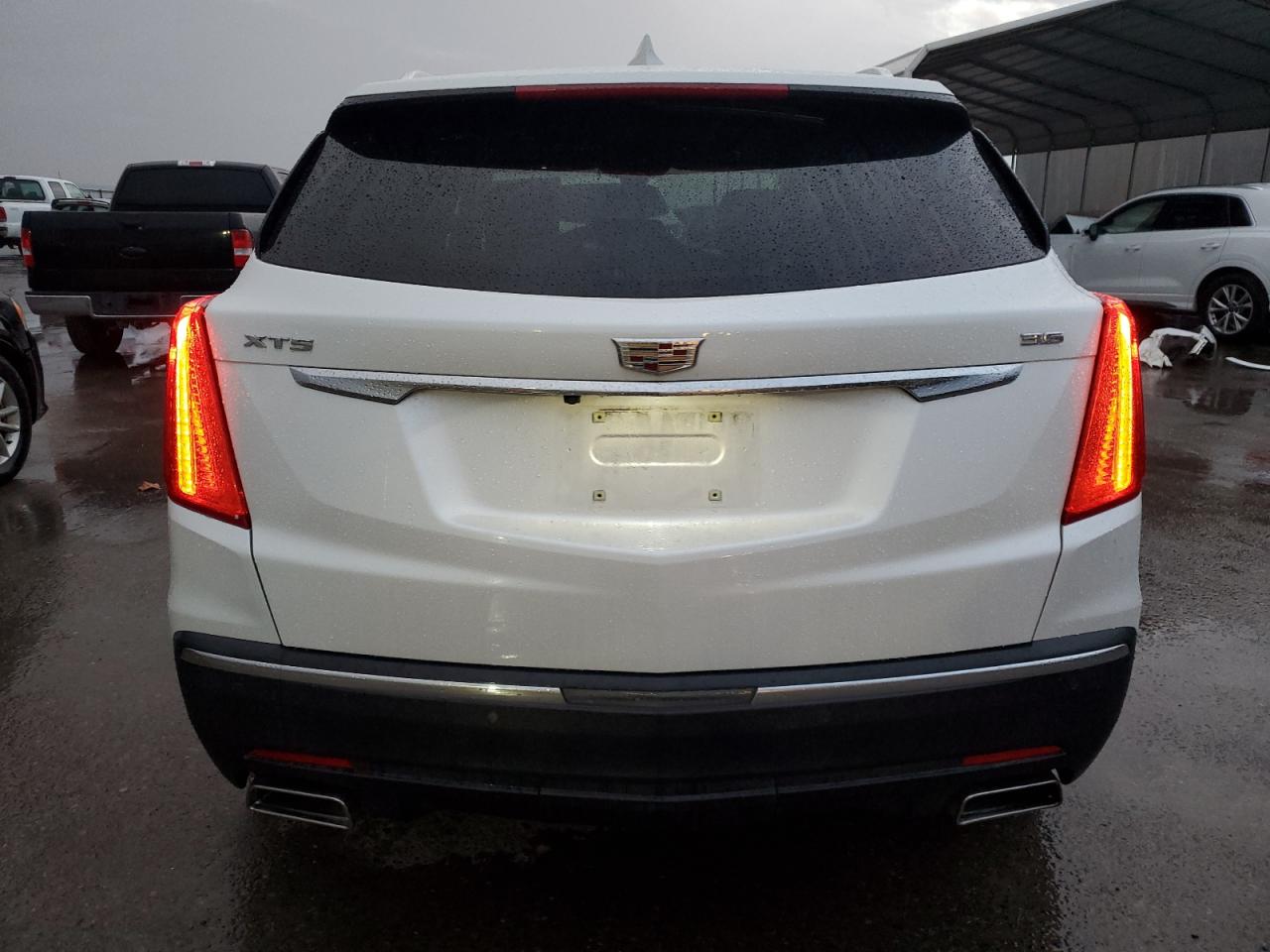 VIN 1GYKNCRS5KZ125407 2019 CADILLAC XT5 no.6