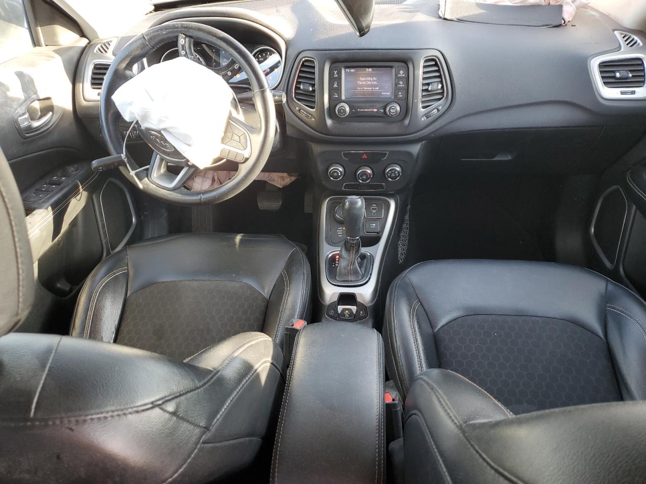 2017 Jeep Compass - Image 8