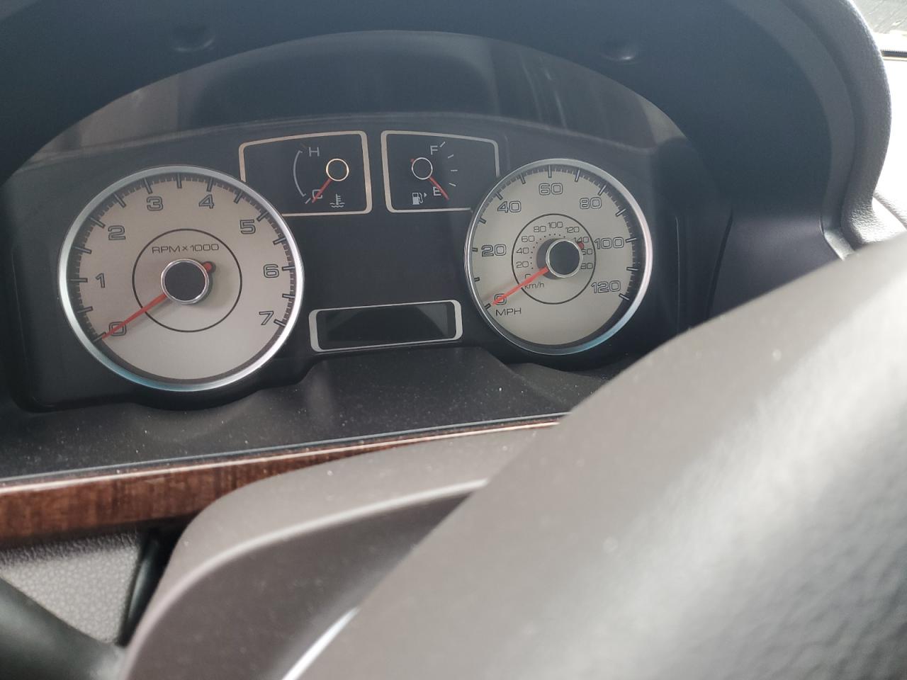 2008 Ford Taurus - Image 9