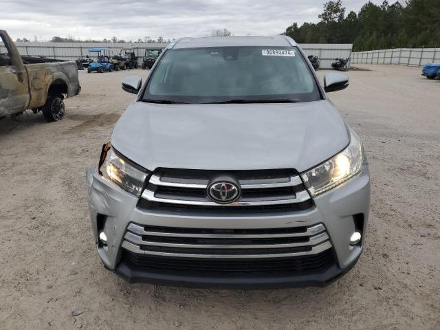 TOYOTA HIGHLANDER 2019 Srebrny