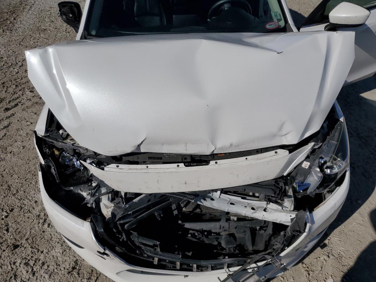 2018 Mazda 3 - Image 13