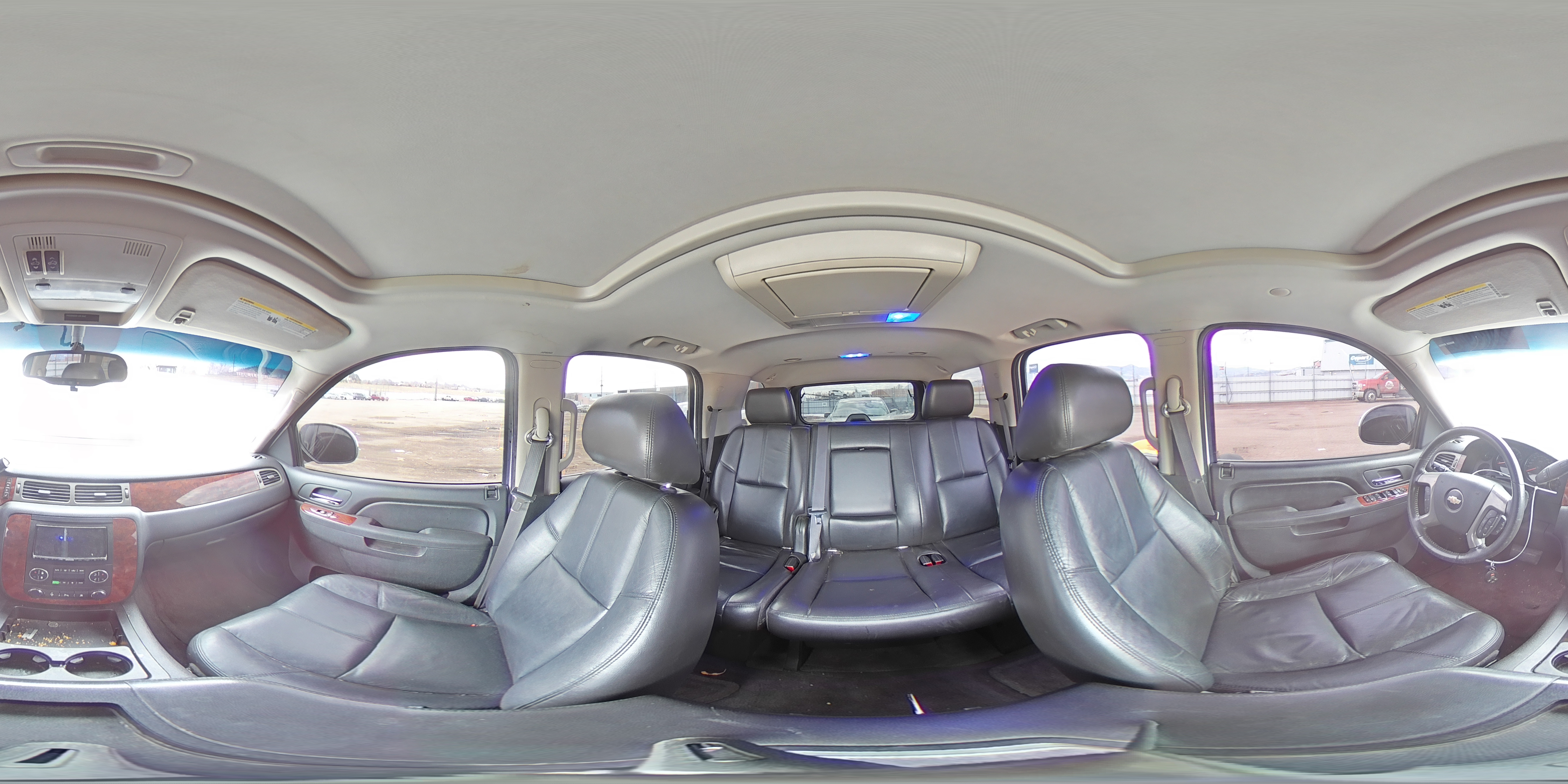 2011 Chevrolet Tahoe - Image 13