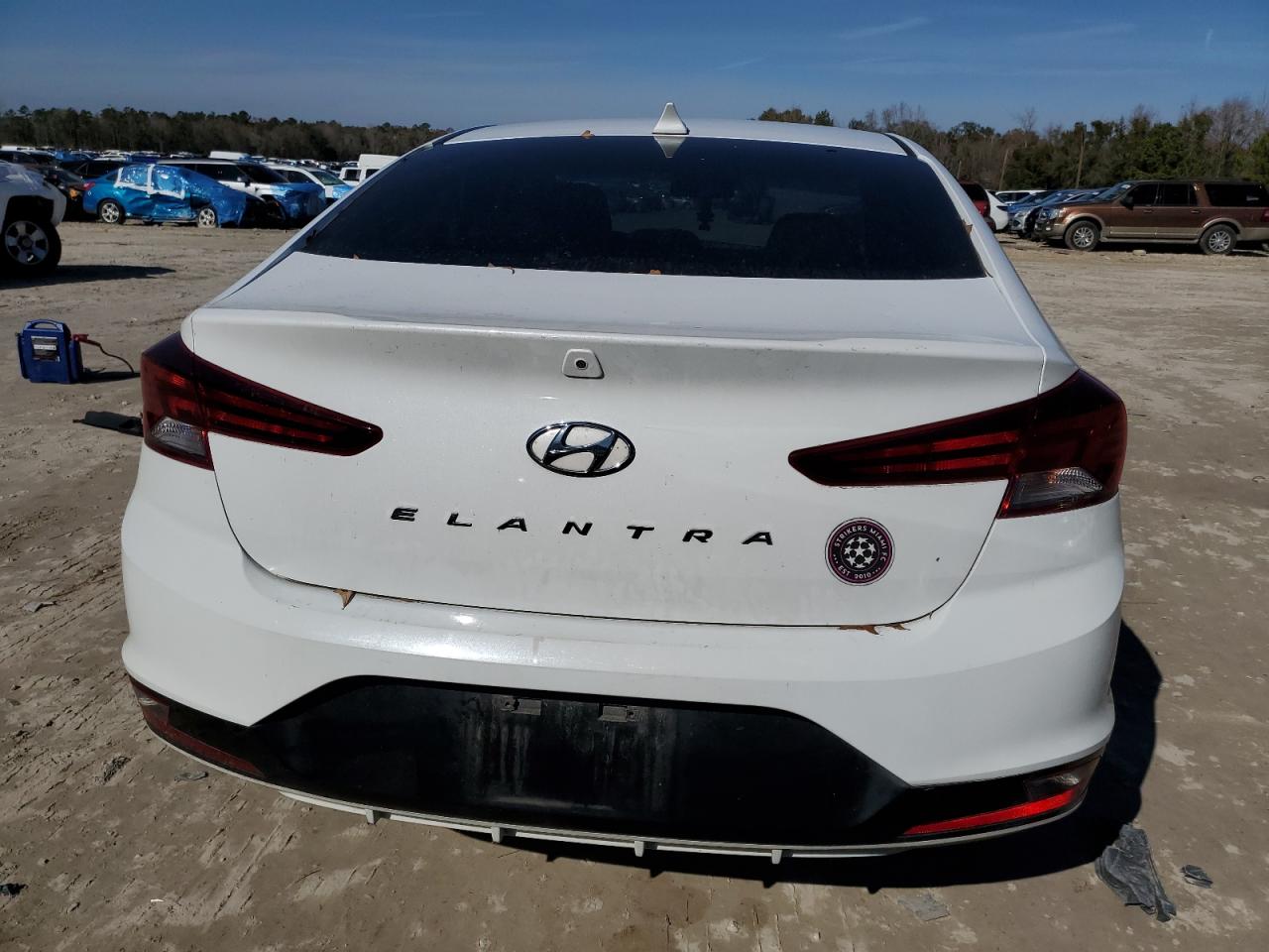 2019 Hyundai Elantra - Image 6