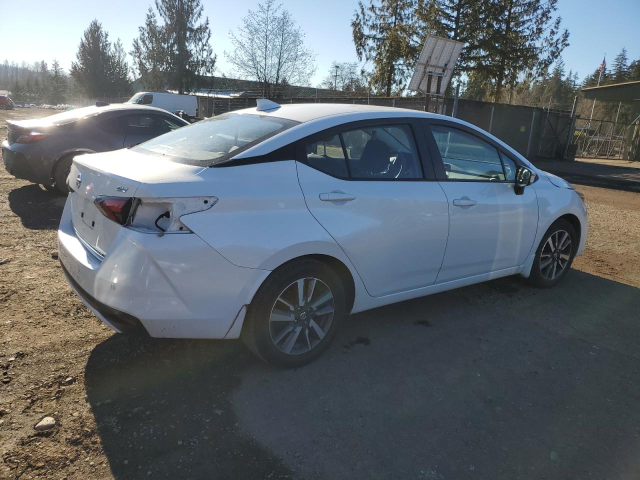 2020 Nissan Versa - Image 3
