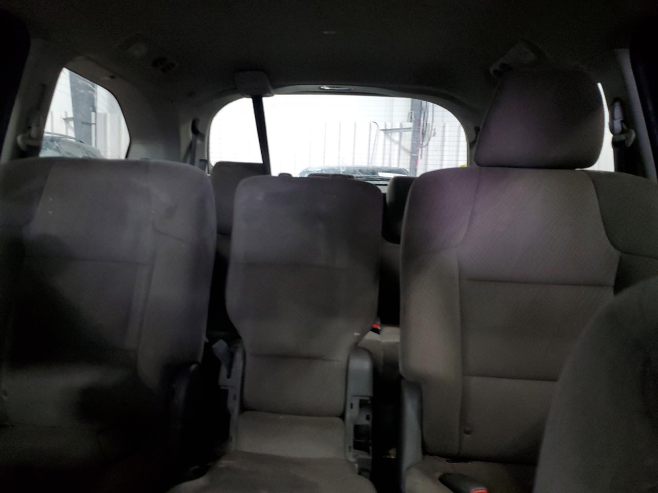 2015 Honda Odyssey - Image 10