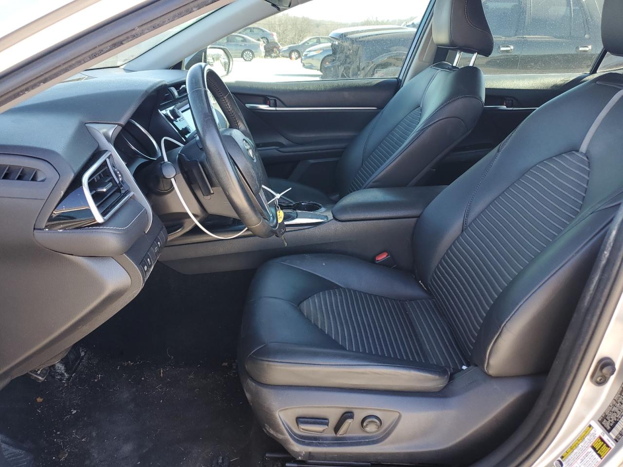 2018 Toyota Camry - Image 7
