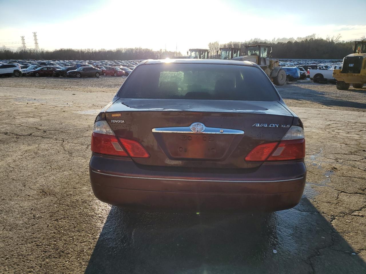 2003 Toyota Avalon - Image 6