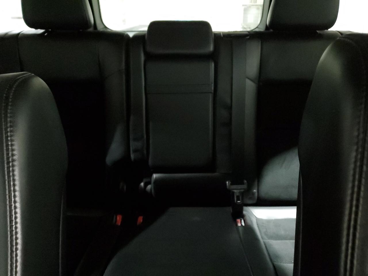 2017 Jeep Grand Cherokee - Image 10