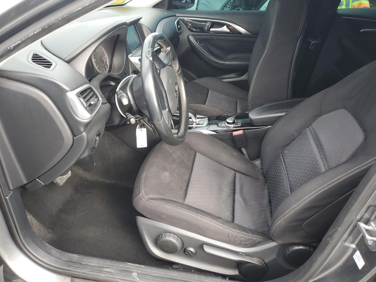 2018 Infiniti QX30 - Image 7