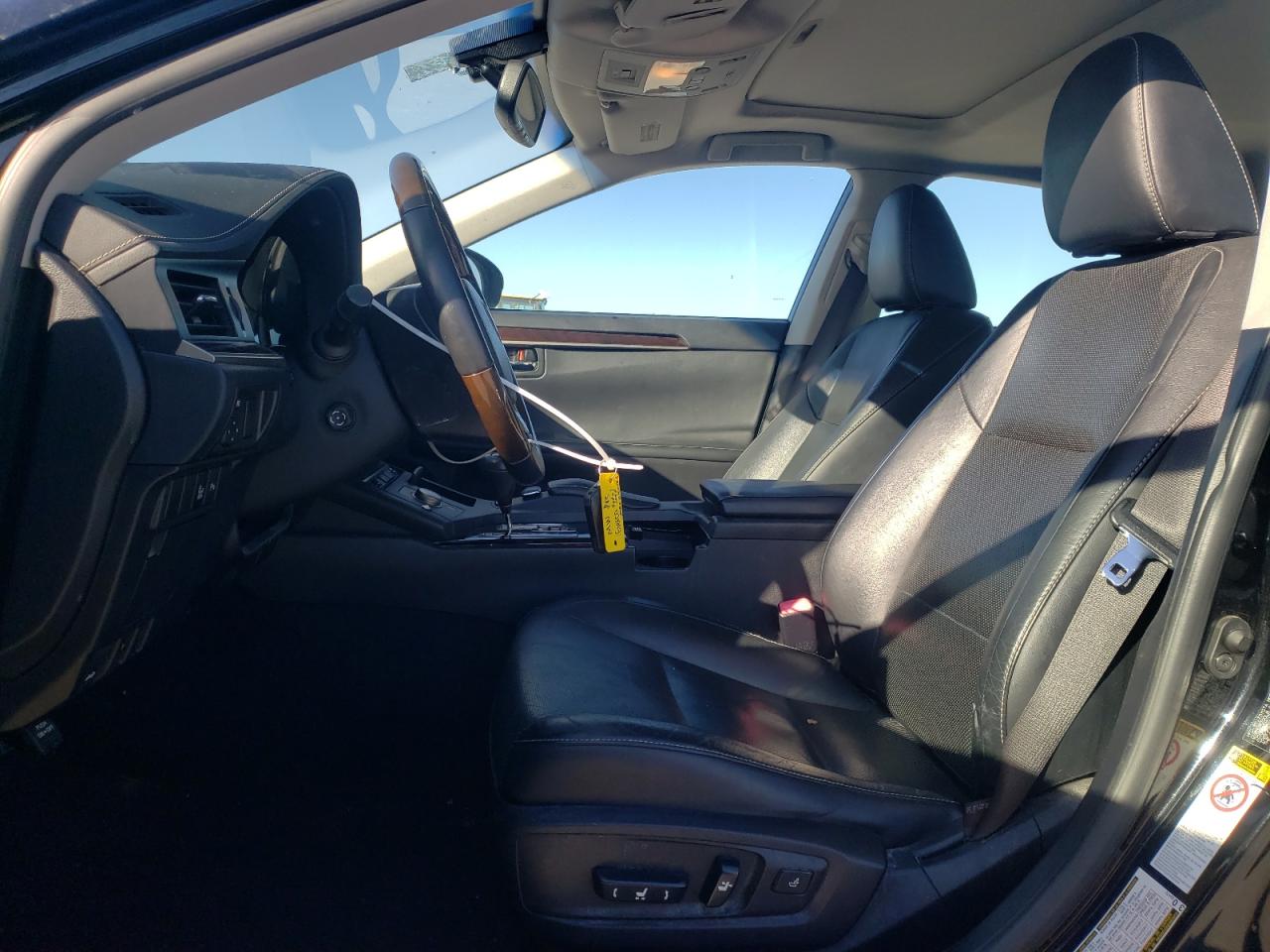 2013 Lexus ES - Image 7
