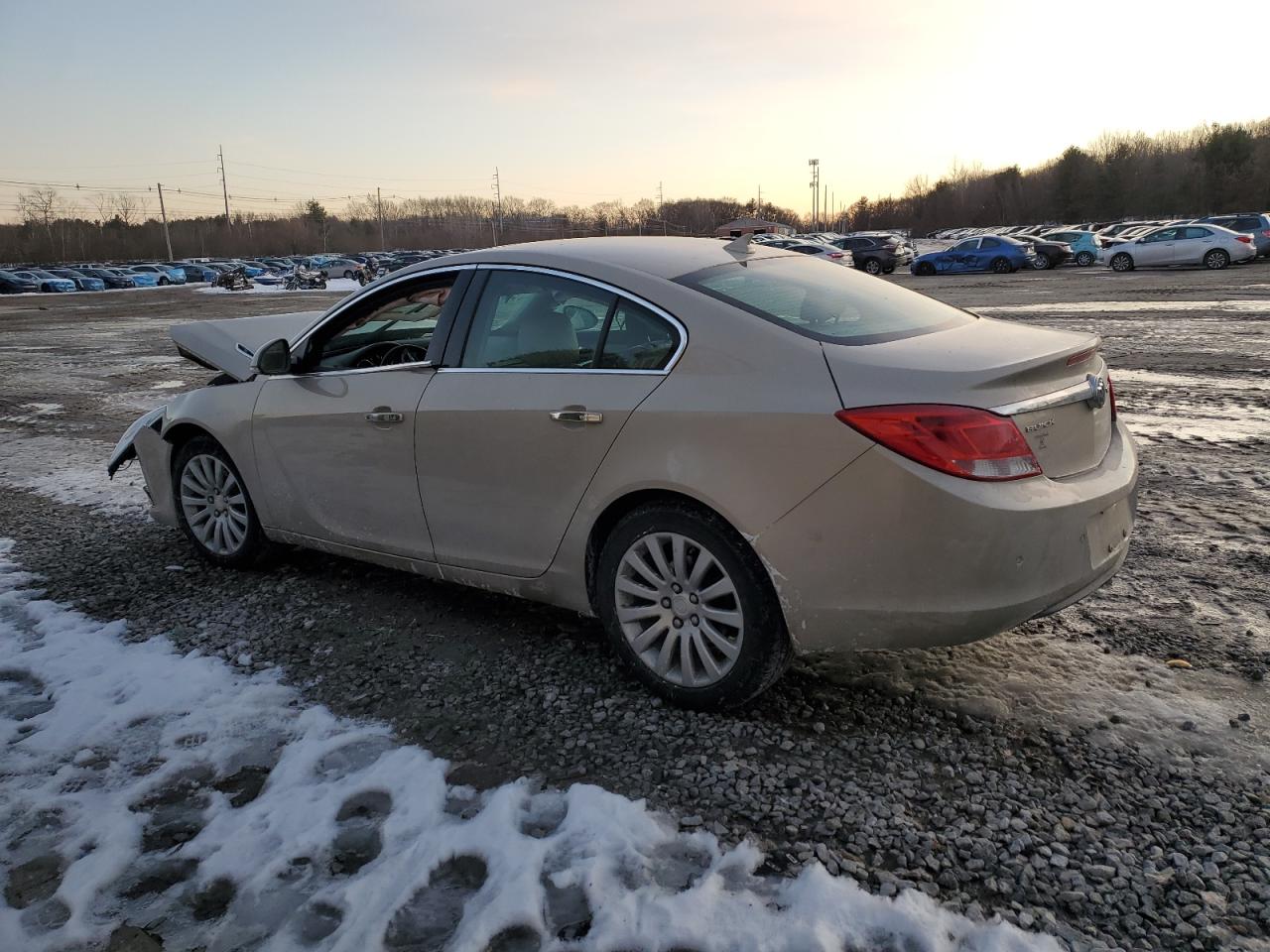 2012 Buick Regal - Image 2