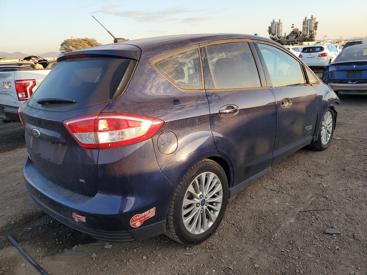 VIN 1FADP5EU9HL107067 2017 FORD CMAX no.3