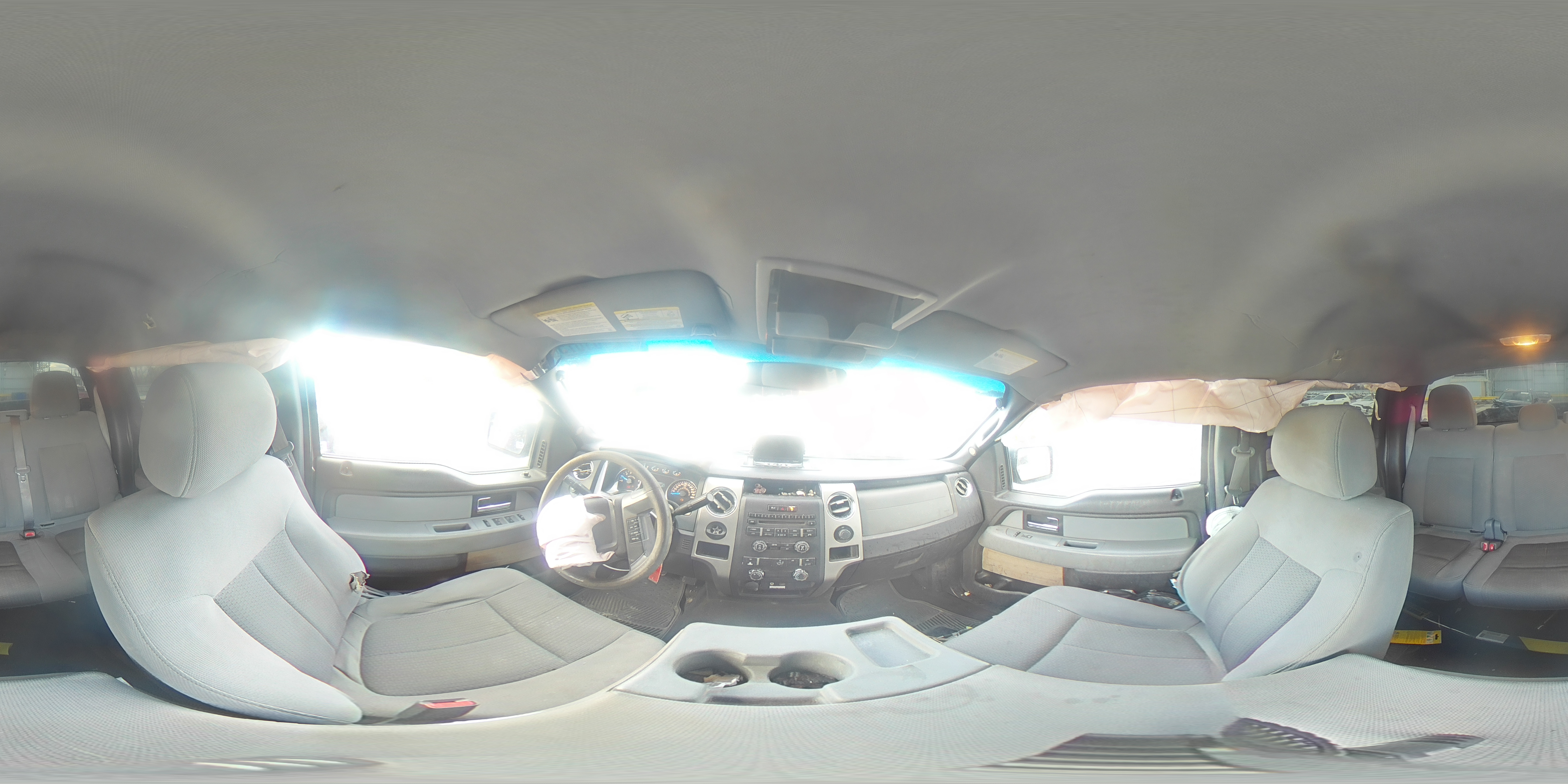 2014 Ford F-150 - Image 13