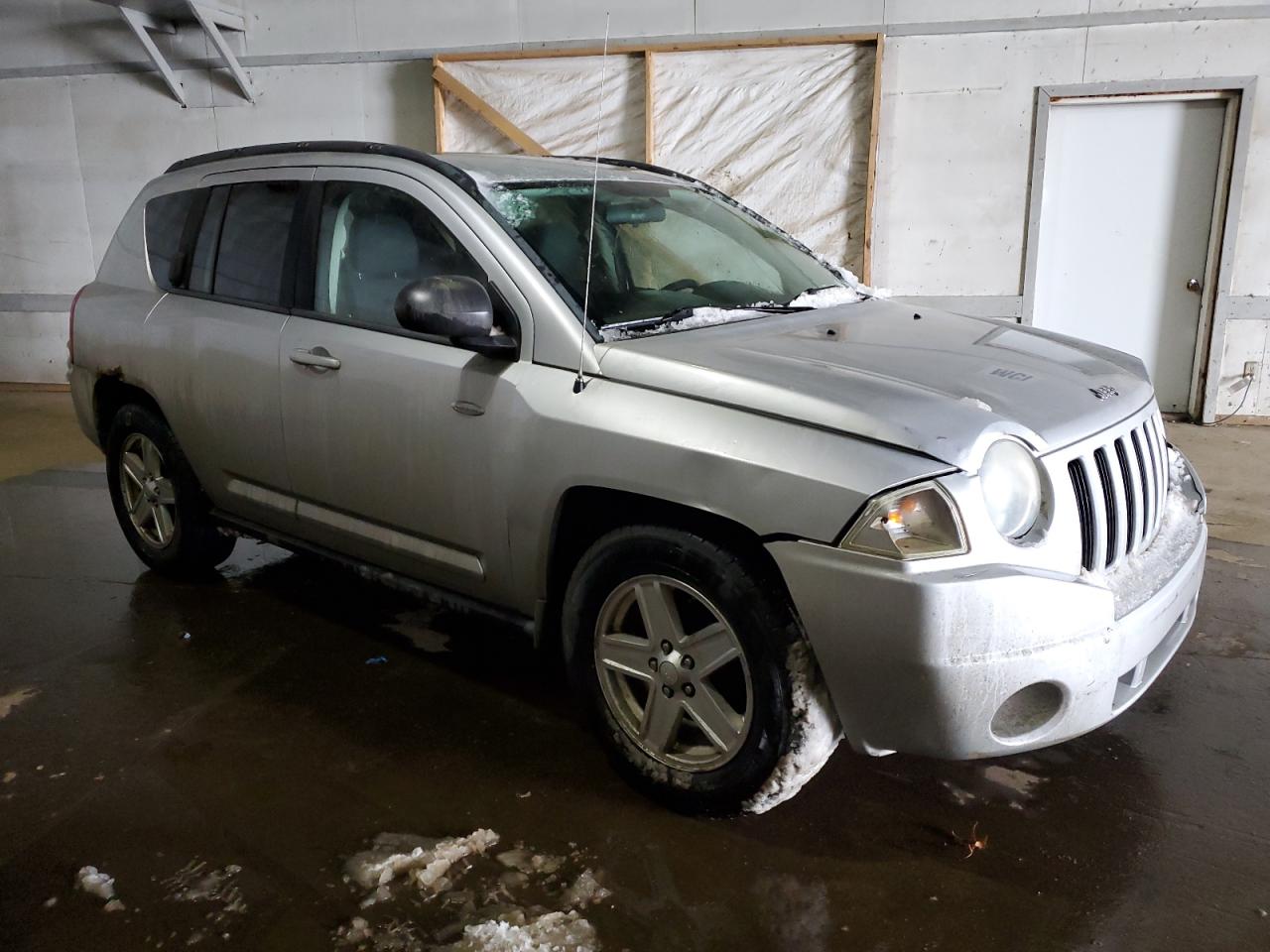 2010 Jeep Compass - Image 4