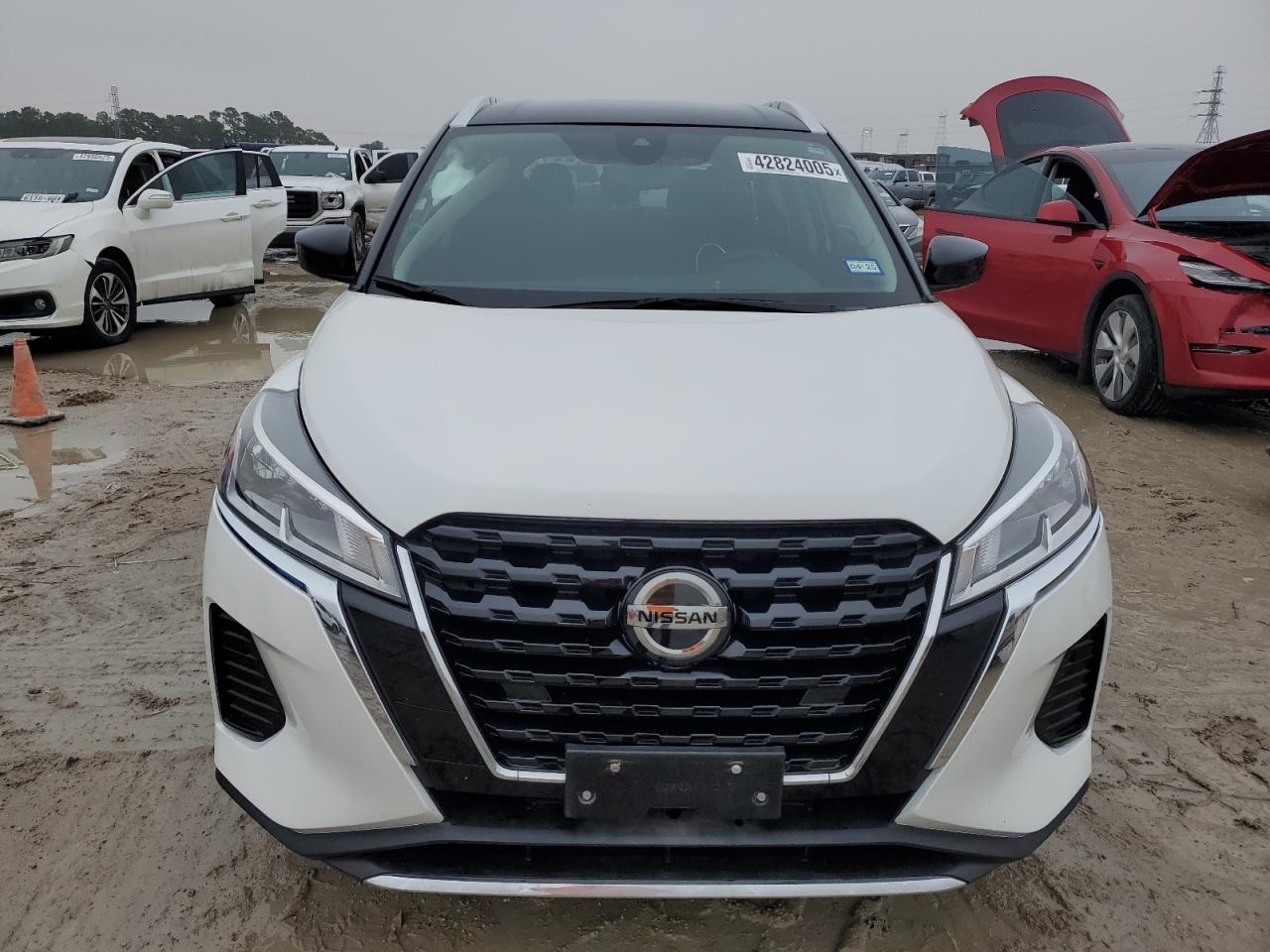 2021 Nissan Kicks - Image 5