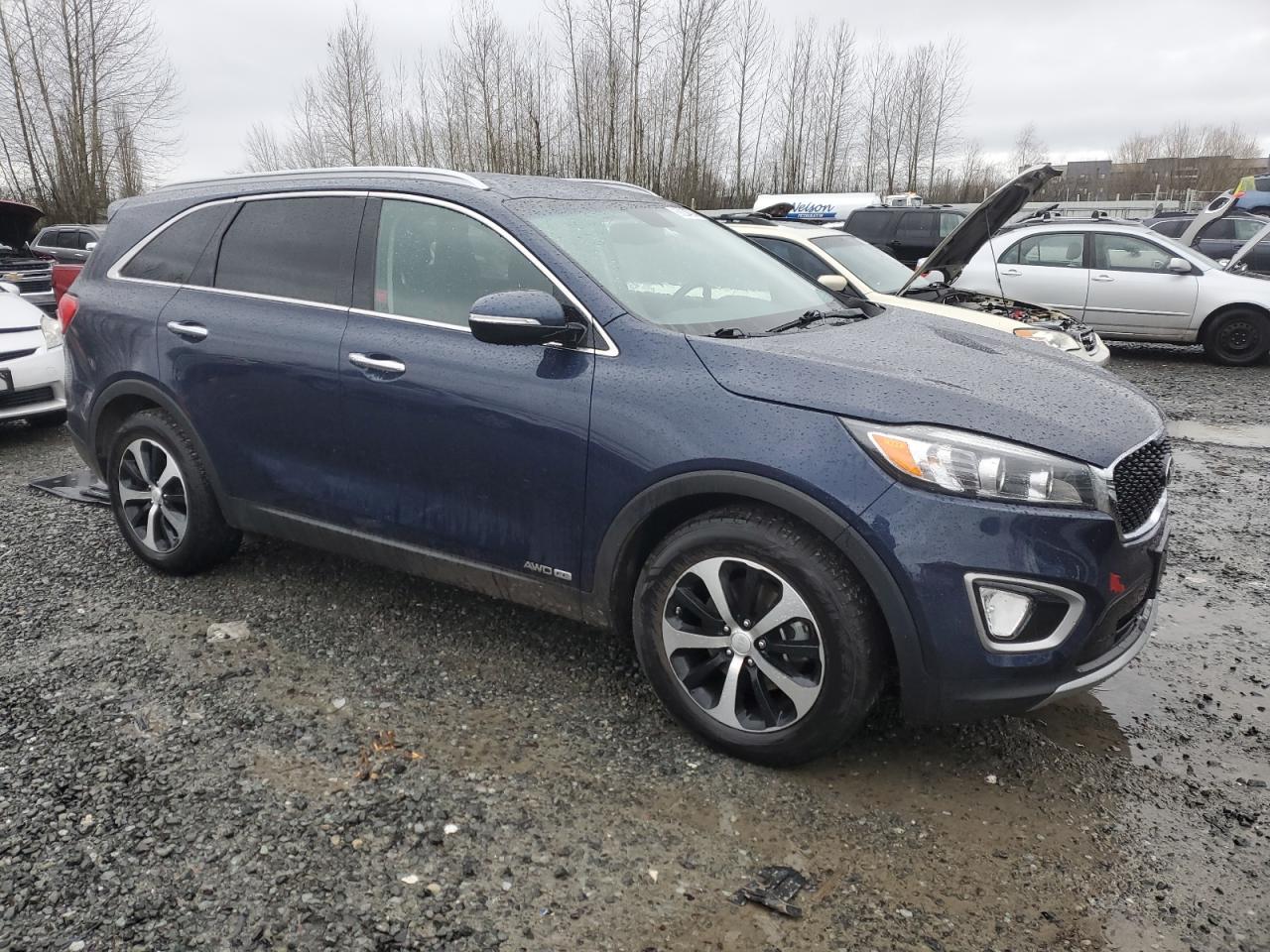 VIN 5XYPHDA55GG132796 2016 KIA SORENTO no.4