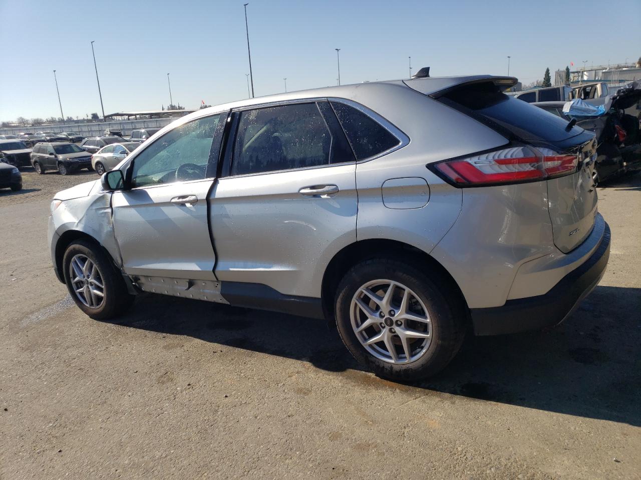 2023 Ford Edge - Image 2
