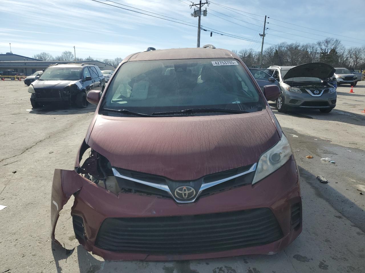 2018 Toyota Sienna - Image 5