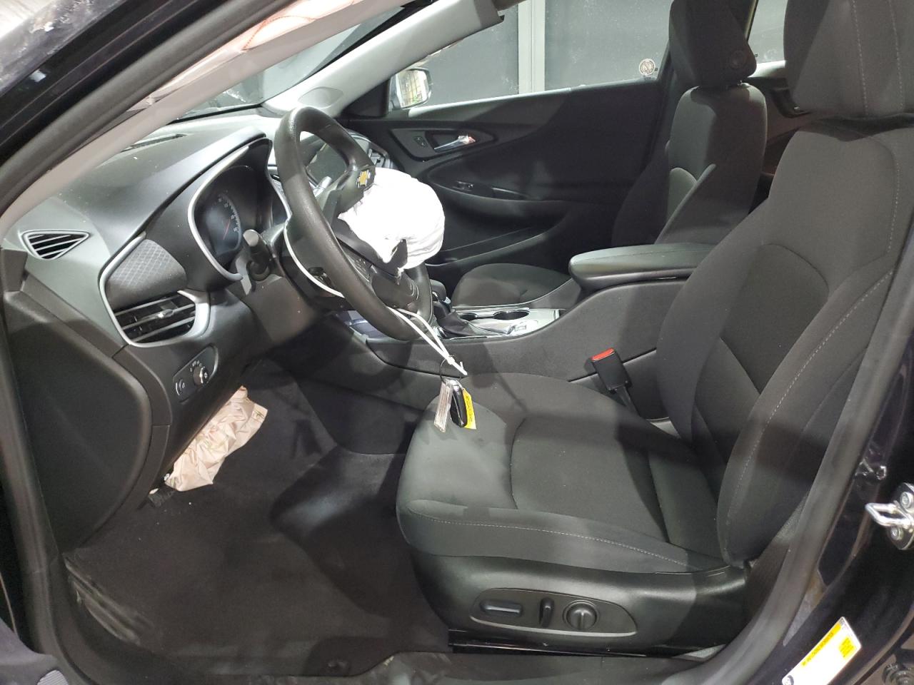 2023 Chevrolet Malibu - Image 7