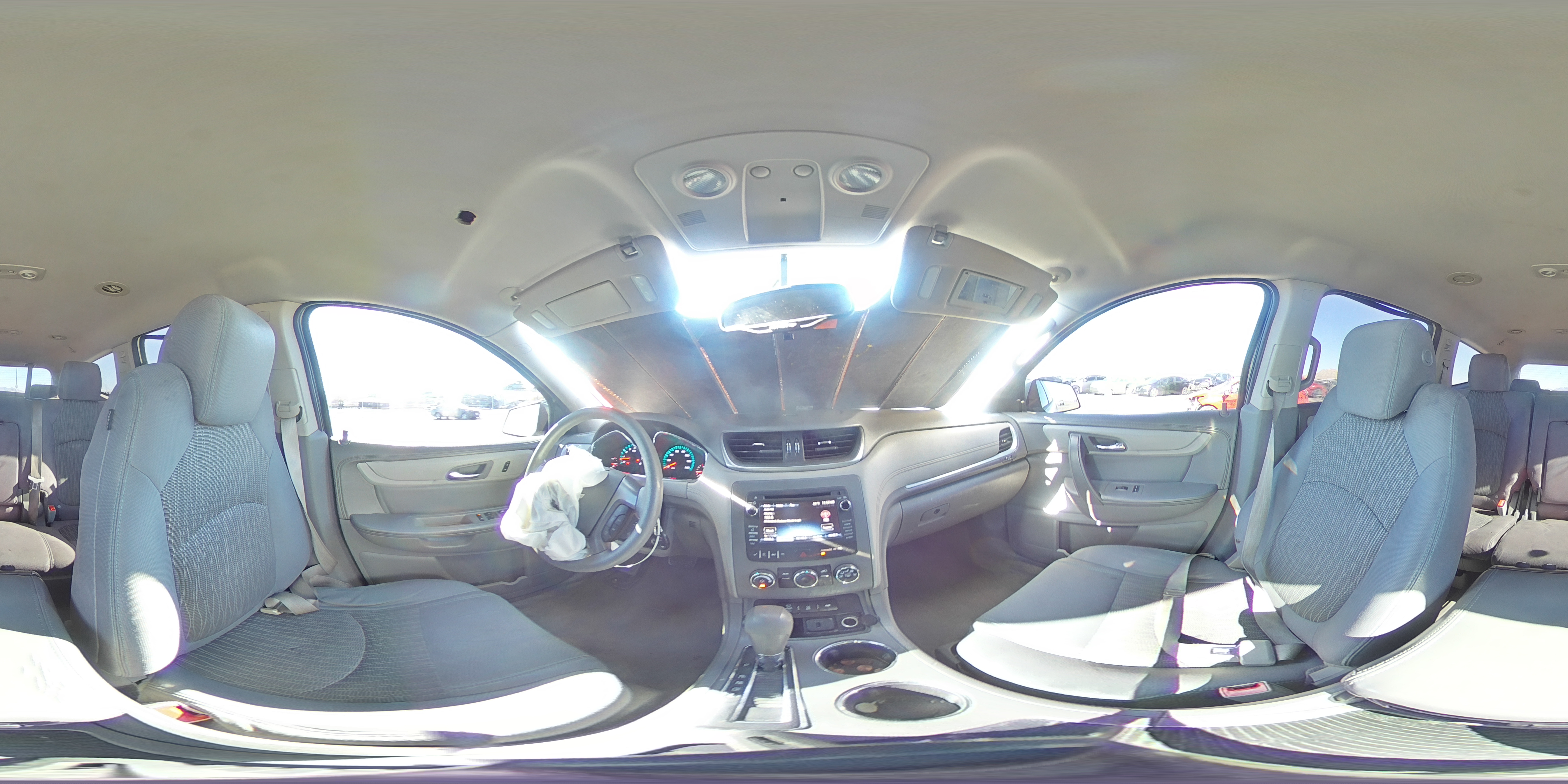 2015 Chevrolet Traverse - Image 13