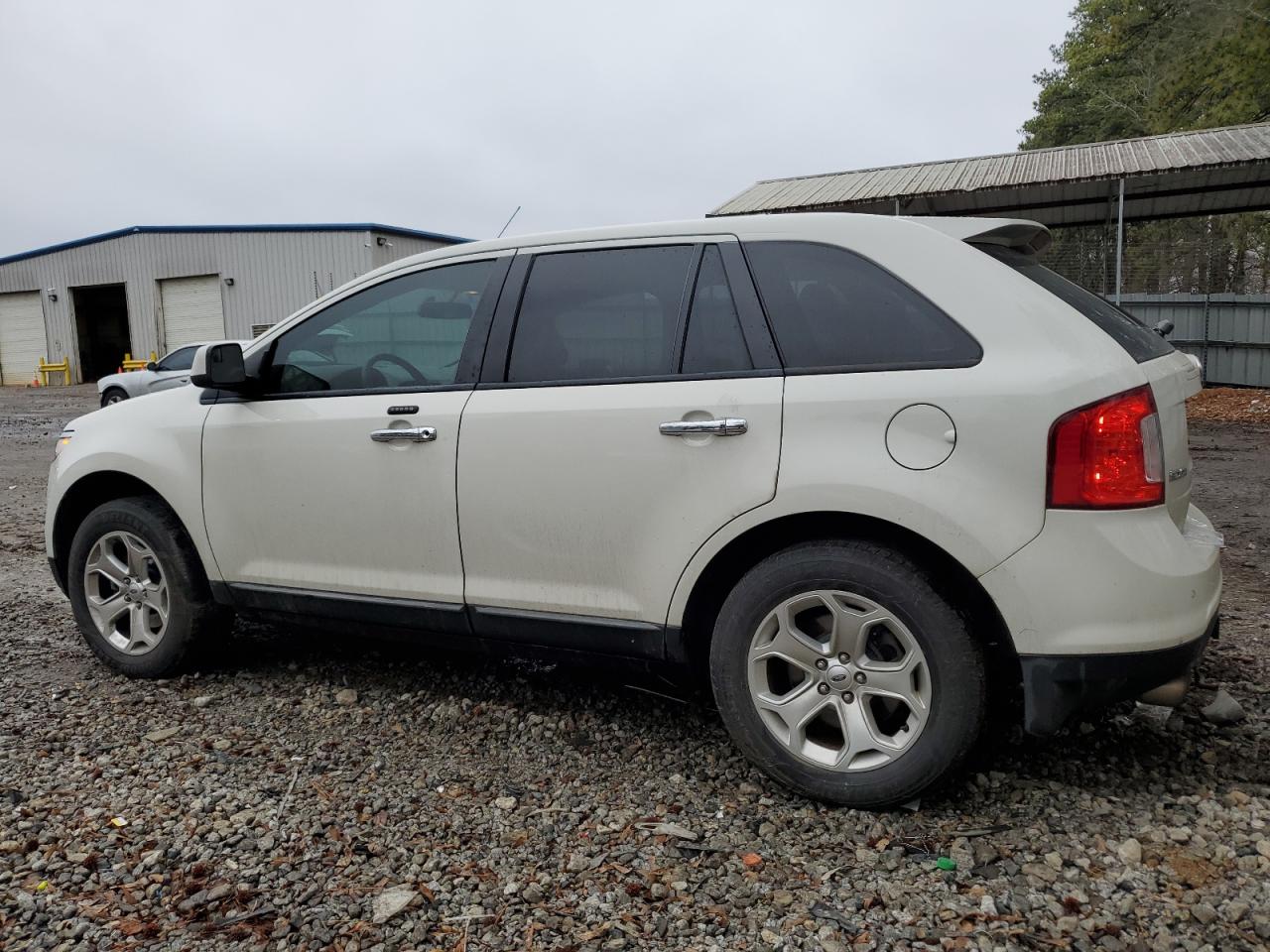 2011 Ford Edge - Image 2