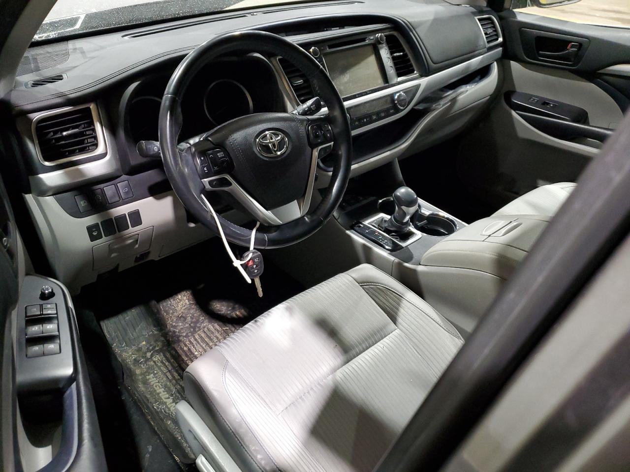 2018 Toyota Highlander - Image 8