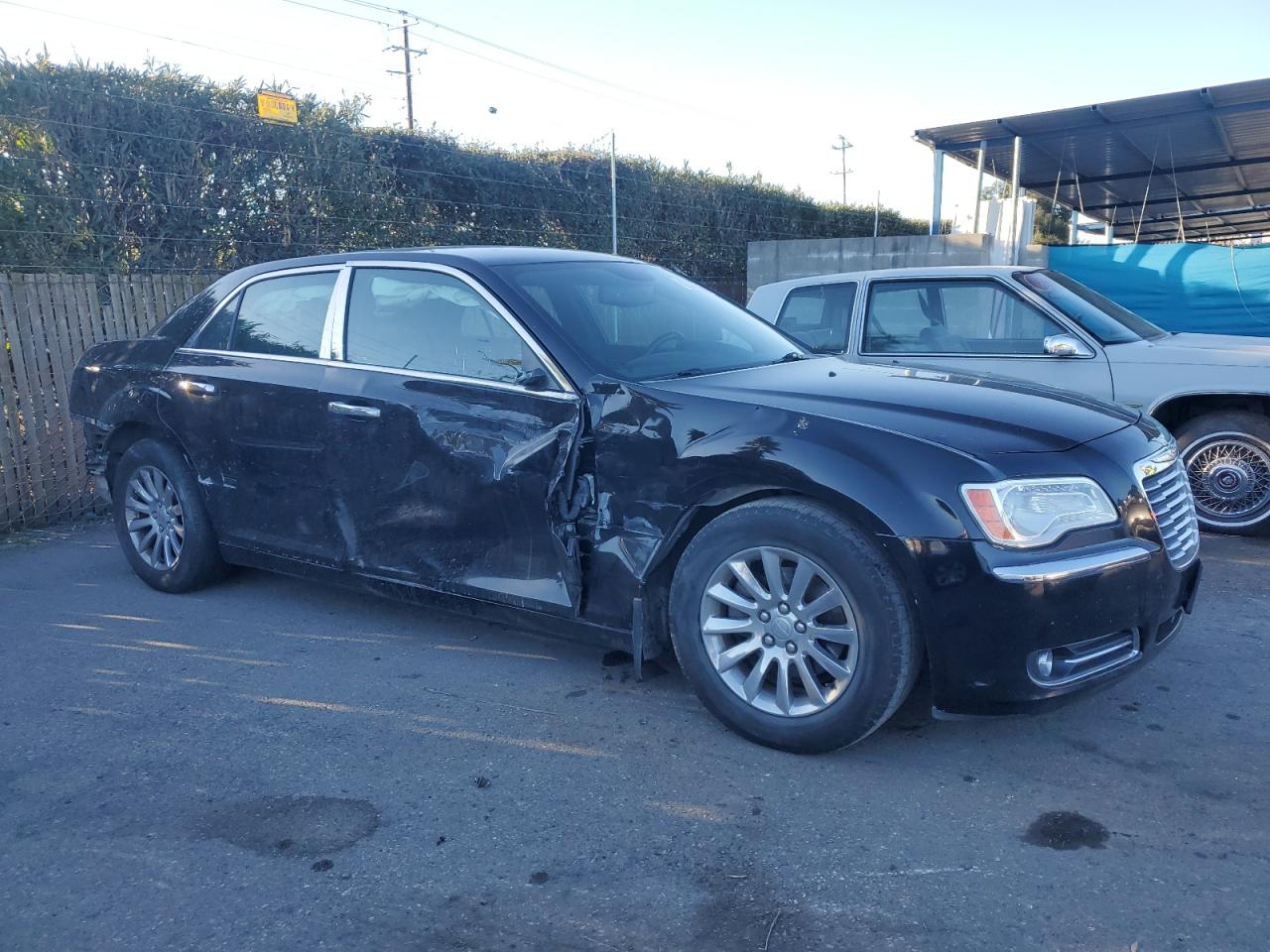 2014 Chrysler 300 - Image 4