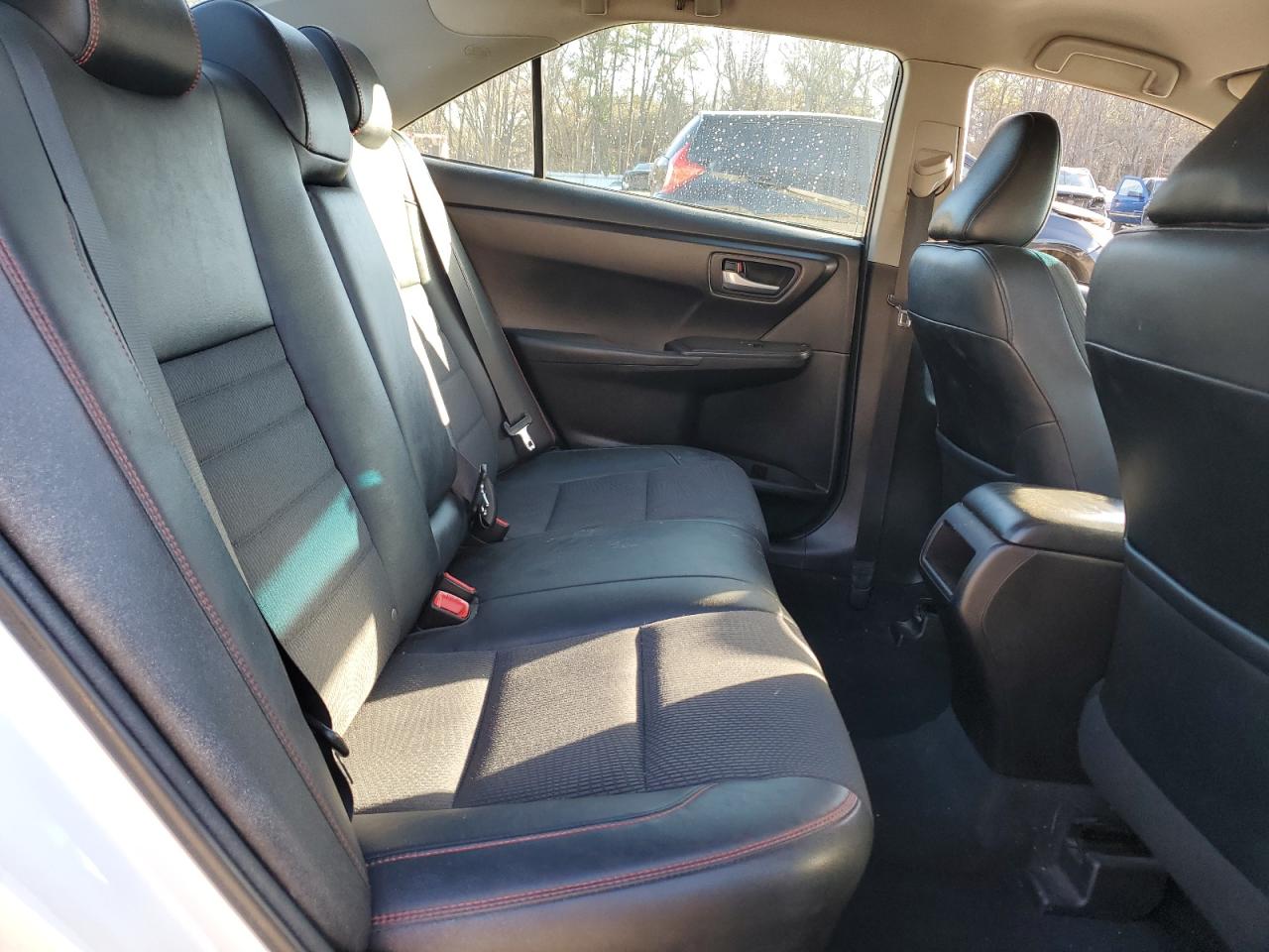 2017 Toyota Camry - Image 10