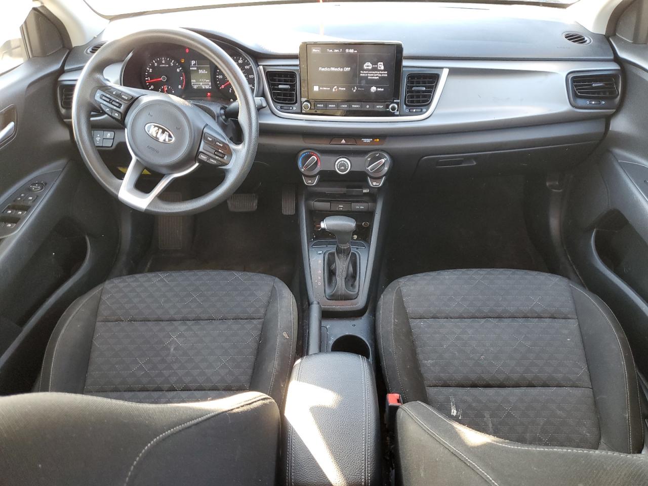 2021 Kia Rio - Image 8