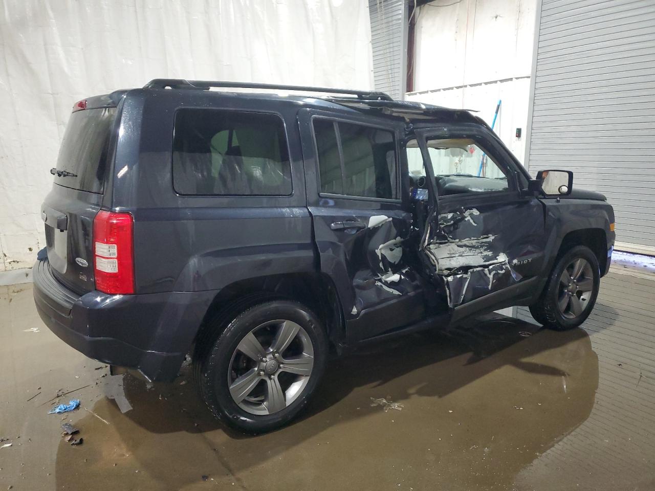 2015 Jeep Liberty (Patriot) - Image 3
