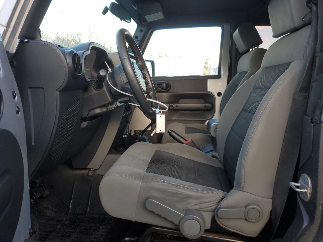 2009 Jeep Wrangler - Image 7