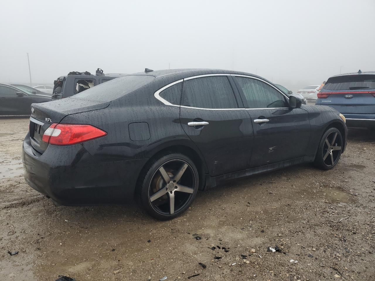 2013 Infiniti M - Image 3