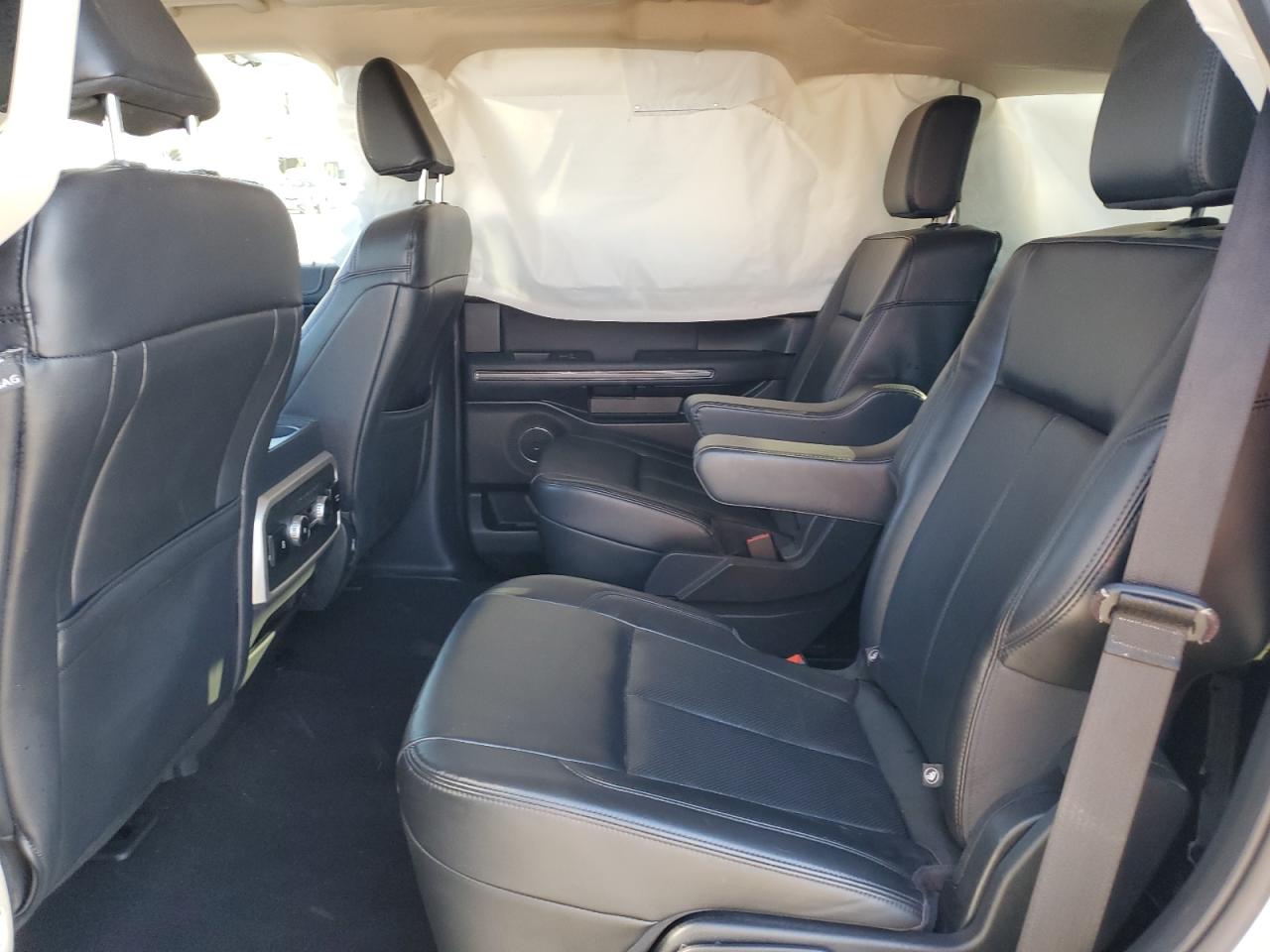 2023 Ford Expedition - Image 11