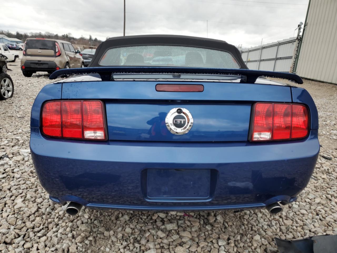 2008 Ford Mustang - Image 6