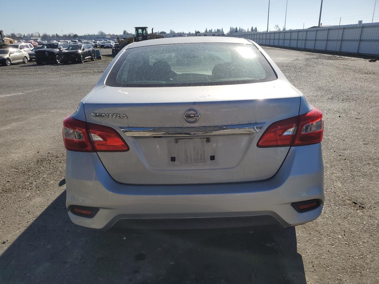 2018 Nissan Sentra - Image 6