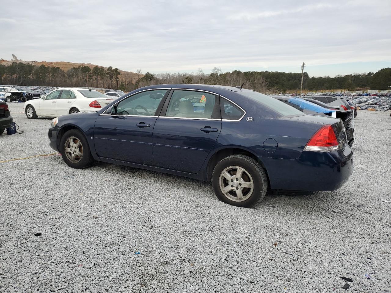 2007 Chevrolet Impala - Image 2