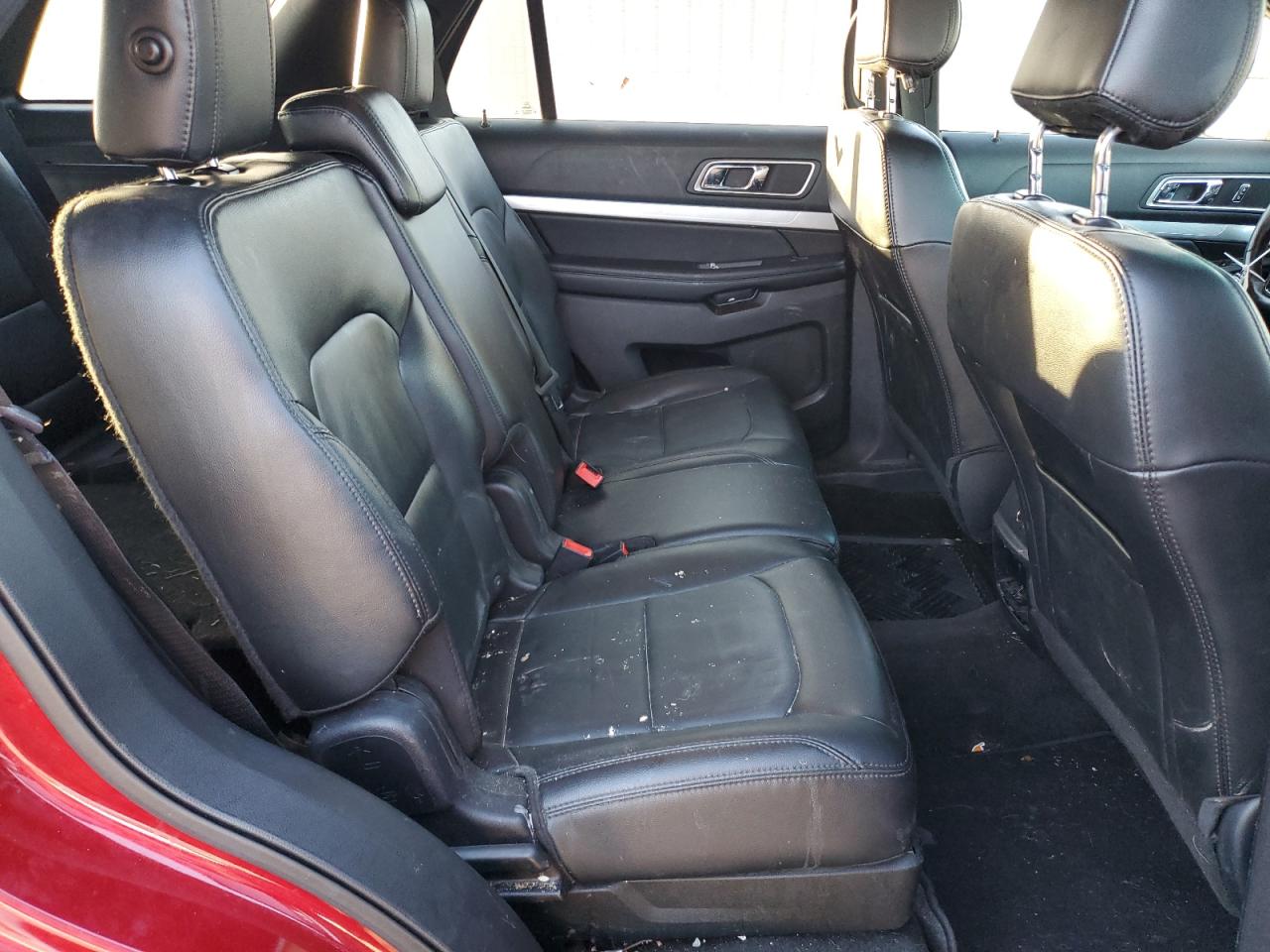 2017 Ford Explorer - Image 11