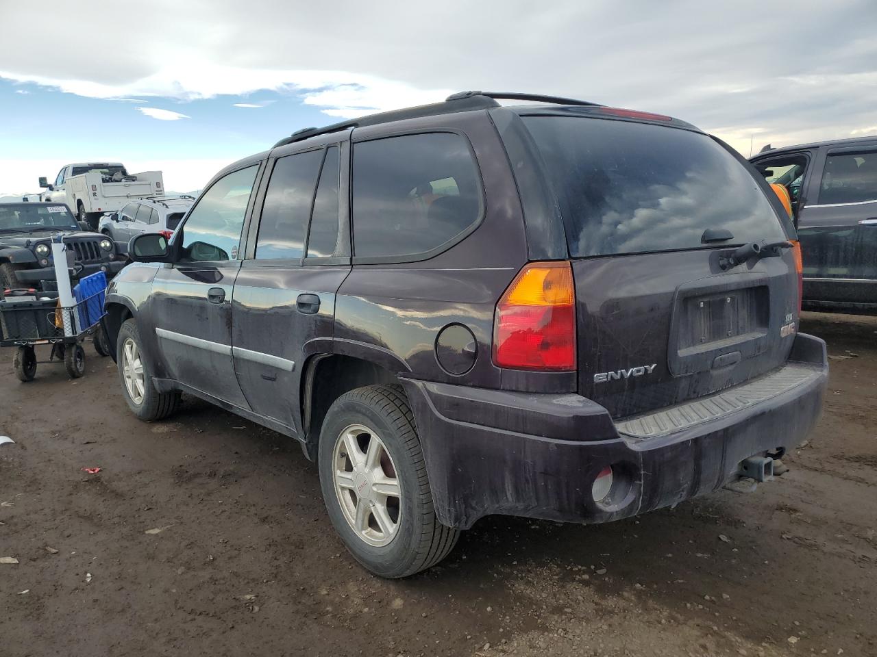 2008 GMC Envoy - Image 2