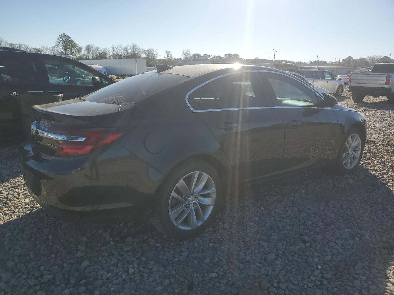 2015 Buick Regal - Image 3