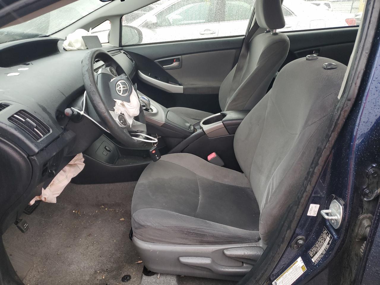 2013 Toyota Prius - Image 7