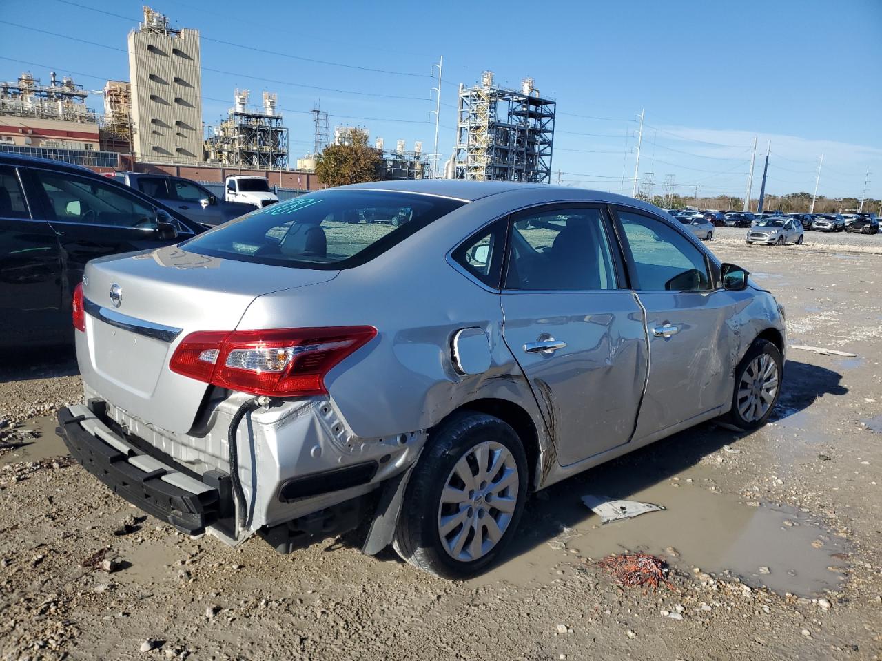 2019 Nissan Sentra - Image 3