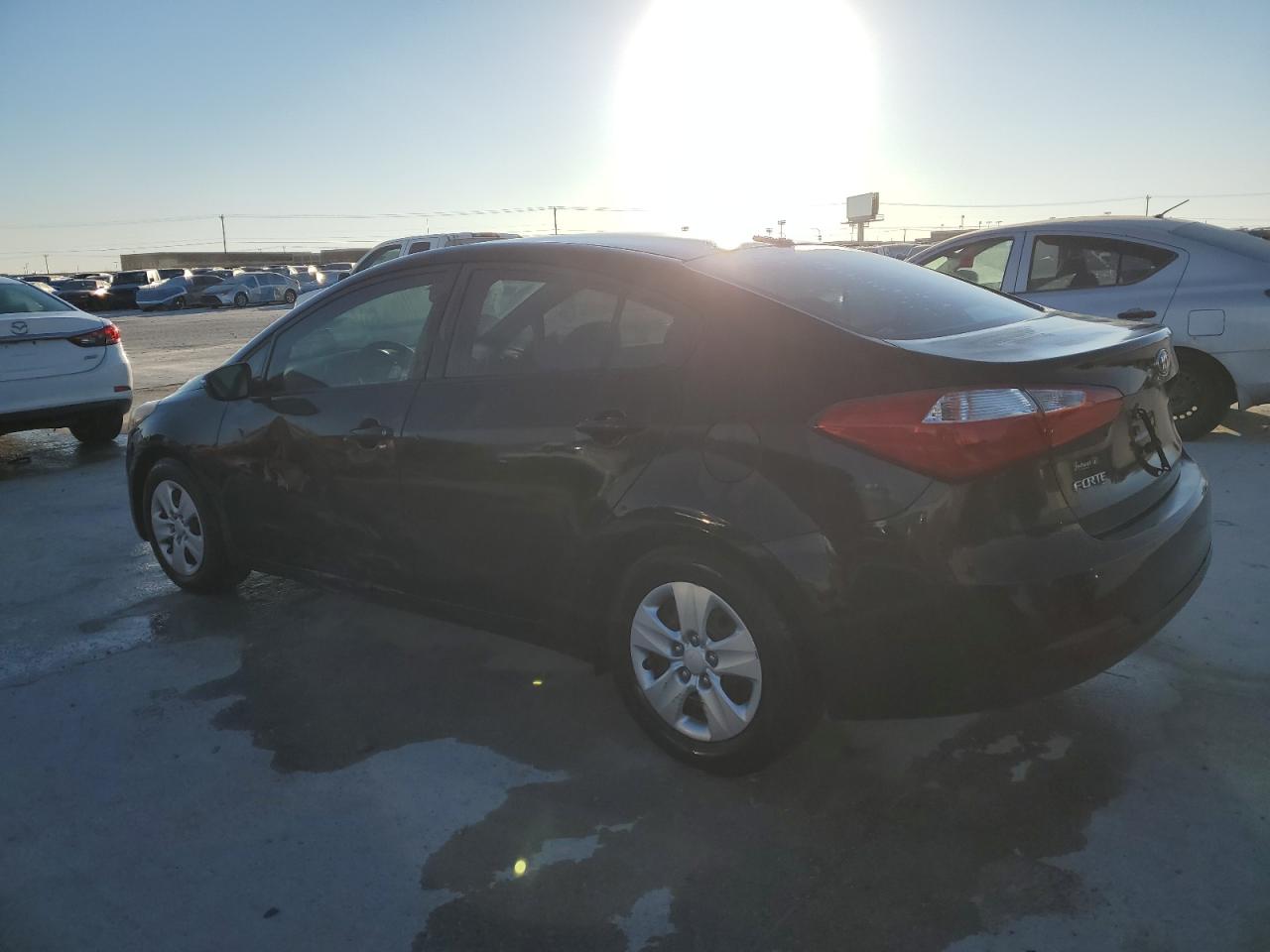 2015 Kia Forte - Image 2